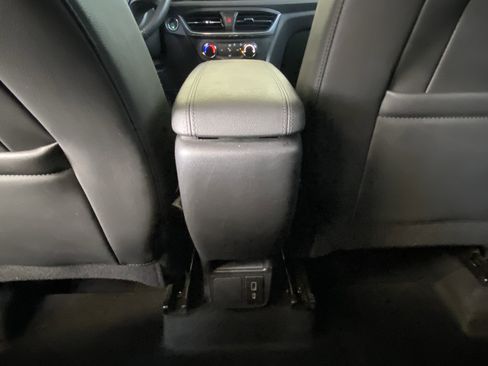 Used 2024 Buick Encore GX Preferred FWD image 27