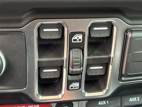 New 2026 Jeep Gladiator Rubicon AWD/4WD image 17