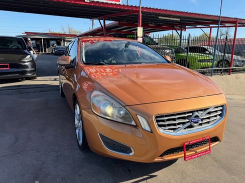 Used 2011 Volvo S60 T6 image 19