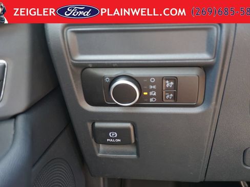 Used 2024 Ford Expedition XLT AWD/4WD image 30
