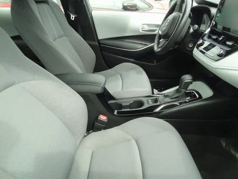 Used 2022 Toyota Corolla SE image 10