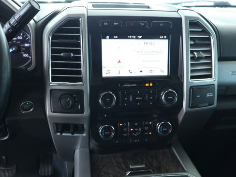 Used 2017 Ford F350 Lariat w/ Lariat Ultimate Package image 19