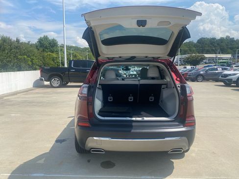 Used 2019 Jeep Cherokee Limited AWD/4WD image 18