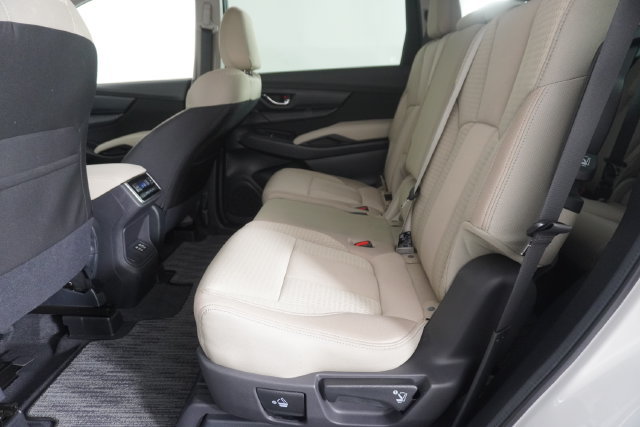 Used 2025 Subaru Ascent Premium AWD/4WD image 32
