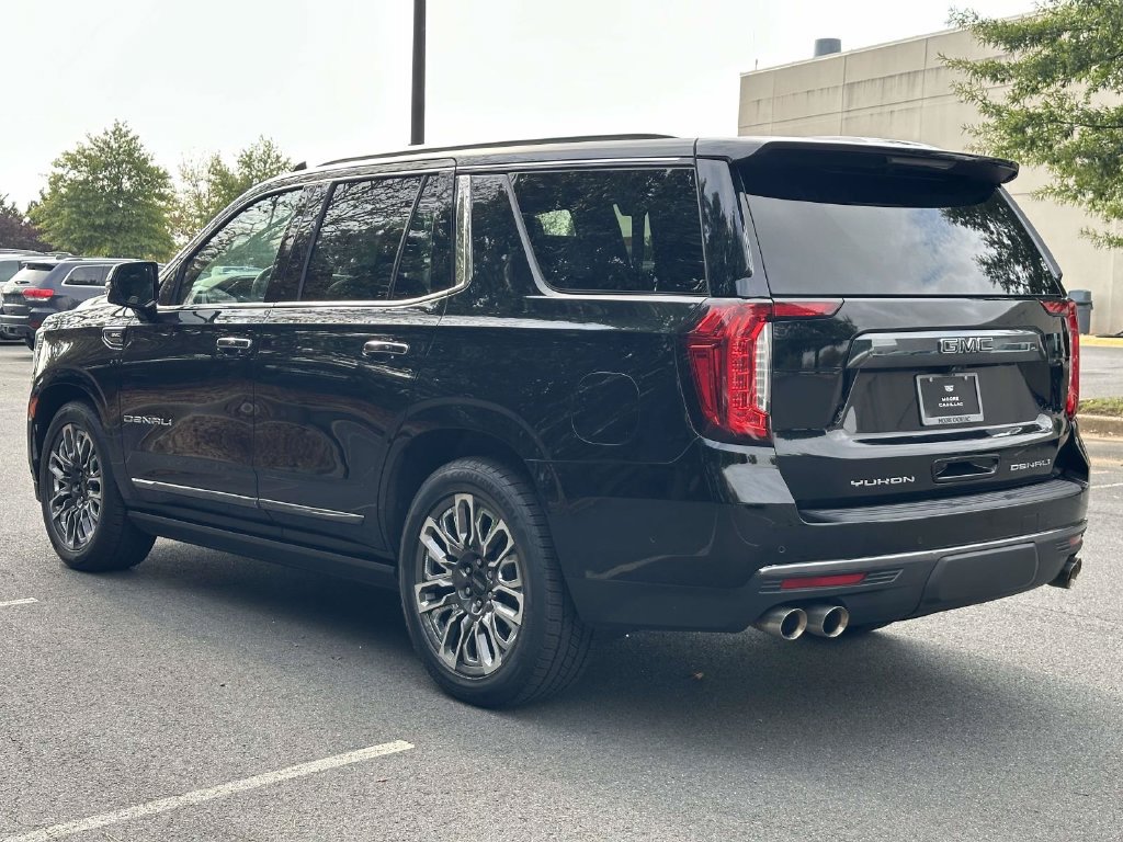 Used 2023 GMC Yukon Denali Ultimate AWD/4WD image 23