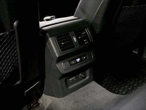 Used 2023 Audi Q5 2.0T Premium Plus w/ Premium Plus Package image 35