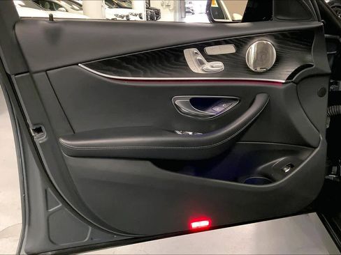 Used 2022 Mercedes-Benz E 350 Sedan image 20