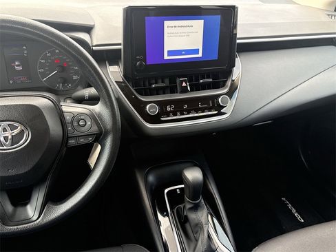 Used 2025 Toyota Corolla LE image 17