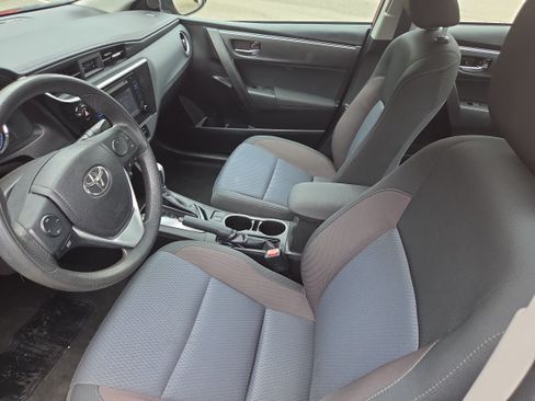 Used 2018 Toyota Corolla LE FWD image 9
