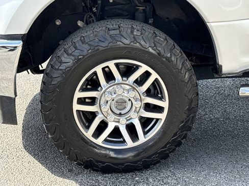 Used 2019 Ford F250 Lariat image 14