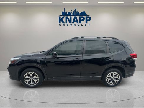 Used 2019 Subaru Forester Premium image 2
