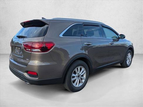 Used 2019 Kia Sorento FWD w/ LX Convenience Package image 5
