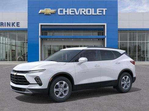 New 2026 Chevrolet Blazer LT w/ Convenience Package image 2