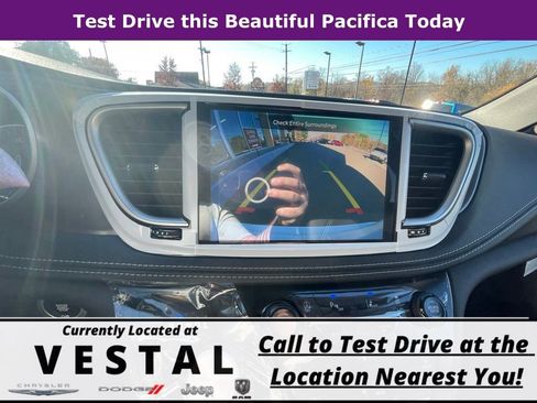 New 2026 Chrysler Pacifica Select image 20
