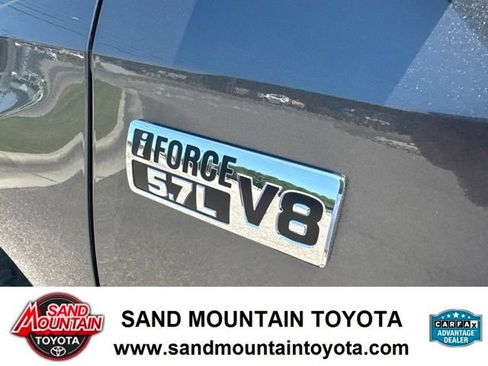 Used 2021 Toyota Tundra SR5 w/ SR5 Upgrade Package RWD image 9