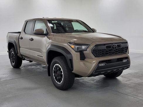 New 2026 Toyota Tacoma TRD Off-Road AWD/4WD image 2