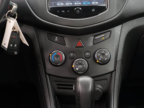 Used 2016 Chevrolet Trax LS FWD image 23
