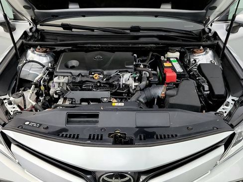 Certified 2018 Toyota Camry LE FWD image 15
