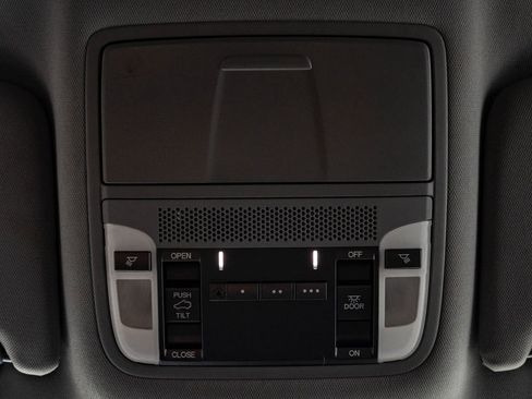 Used 2020 Acura MDX SH-AWD image 40