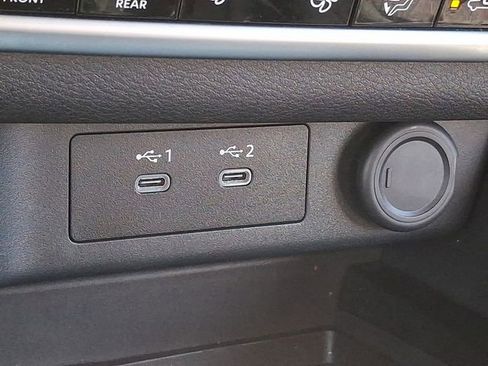 Used 2025 Nissan Rogue SV AWD/4WD image 23