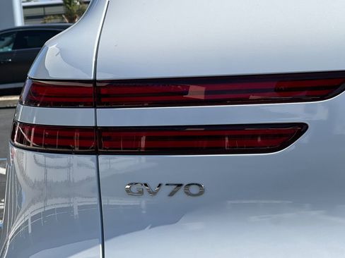 New 2026 Genesis GV70 2.5T Sport Prestige image 13