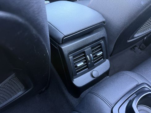 Used 2020 BMW 230i Convertible w/ Convenience Package image 39