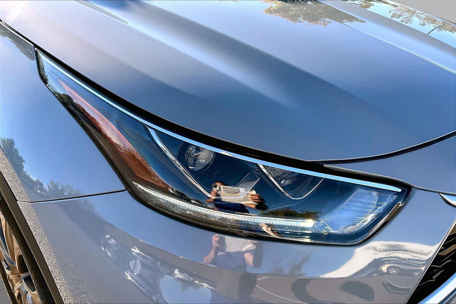 Certified 2022 Toyota Highlander Bronze Edition AWD/4WD image 27