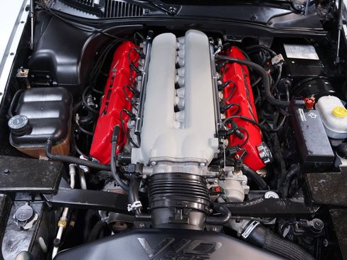 Used 2005 Dodge Viper SRT-10 image 3