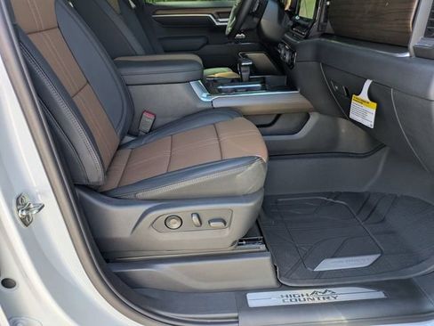 New 2026 Chevrolet Silverado 1500 High Country AWD/4WD image 39