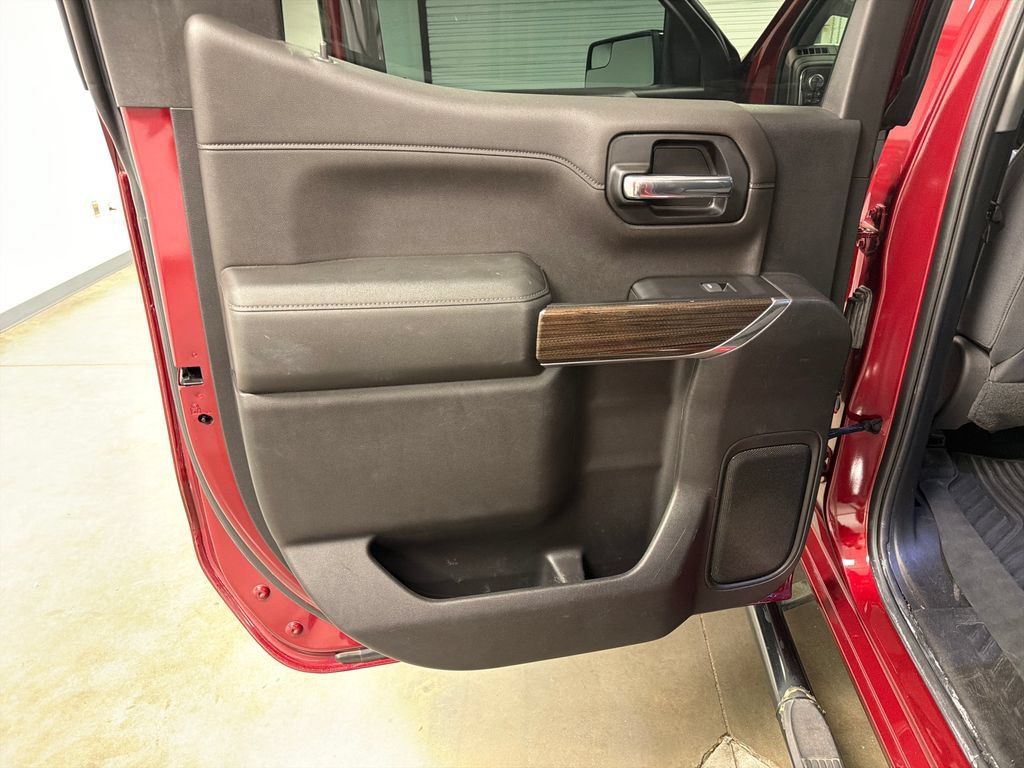 Used 2019 Chevrolet Silverado 1500 RST w/ All-Star Edition AWD/4WD image 30