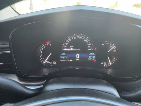 Used 2018 Cadillac XT5 Luxury w/ Driver Awareness Package FWD image 20