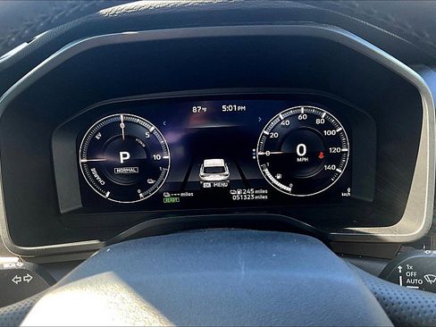 Used 2023 Mitsubishi Outlander SEL AWD/4WD image 31