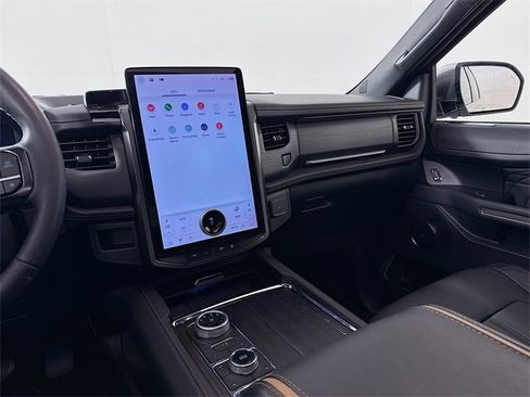 Used 2024 Ford Expedition Max Platinum image 26