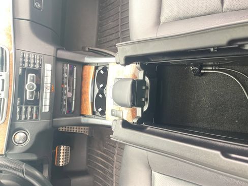 Used 2014 Mercedes-Benz E 350 Sedan image 27