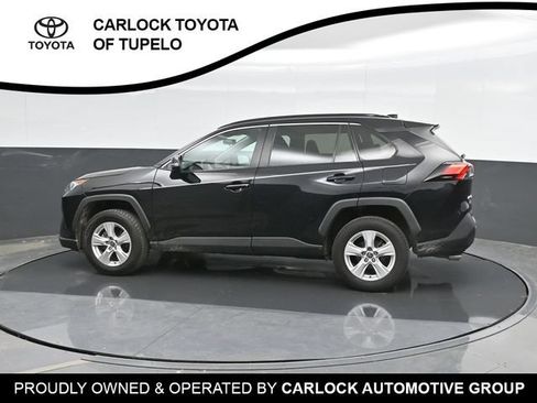 Used 2021 Toyota RAV4 XLE FWD image 10