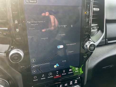 Used 2024 RAM 2500 Big Horn w/ Night Edition image 38