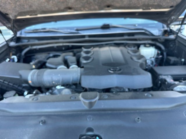 Used 2021 Toyota 4Runner Limited AWD/4WD image 26