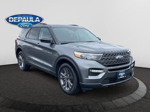 Used 2023 Ford Explorer XLT w/ Equipment Group 202A AWD/4WD image 9