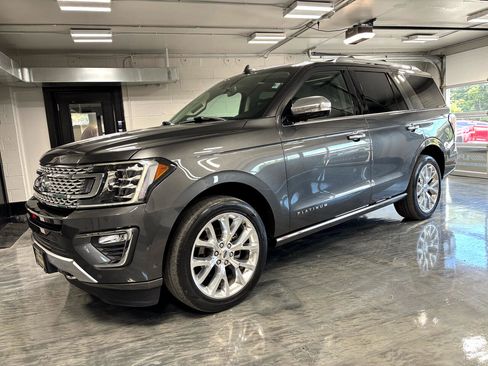 Used 2019 Ford Expedition Platinum image 4