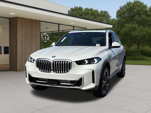 New 2026 BMW X5 sDrive40i w/ Premium Package RWD image 3