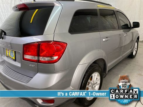 Used 2015 Dodge Journey SXT w/ Flexible Seating Group image 12