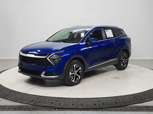 Used 2024 Kia Sportage EX AWD/4WD image 3