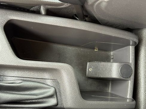 Used 2018 Ford Transit Connect XL image 21