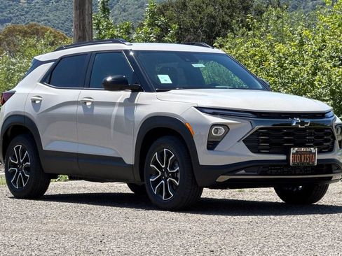 New 2026 Chevrolet TrailBlazer ACTIV w/ Driver Confidence Package FWD image 2