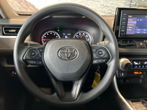 Used 2019 Toyota RAV4 LE image 57