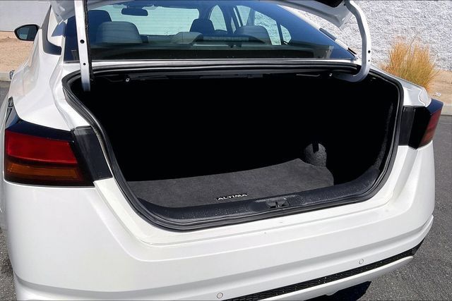 Certified 2024 Nissan Altima 2.5 SV FWD image 33