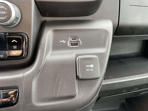 Used 2023 RAM ProMaster 2500 w/ Convenience Group image 24