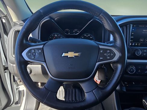 Used 2022 Chevrolet Colorado LT w/ Fleet Safety Package image 26