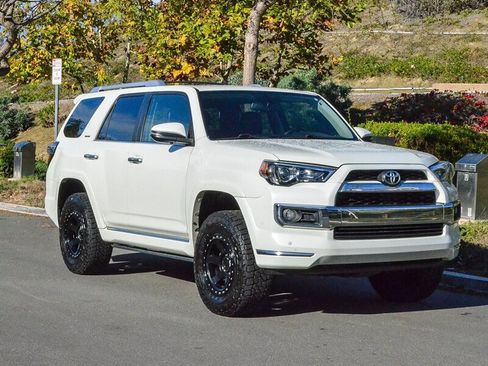 Used 2015 Toyota 4Runner Limited image 8
