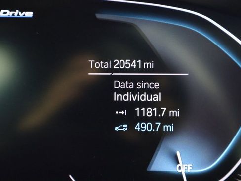 Used 2023 BMW 530e xDrive w/ M Sport Package image 17